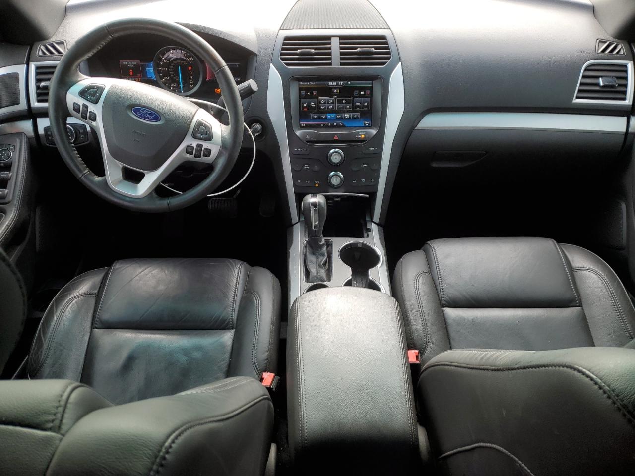 2015 Ford Explorer - Image 8