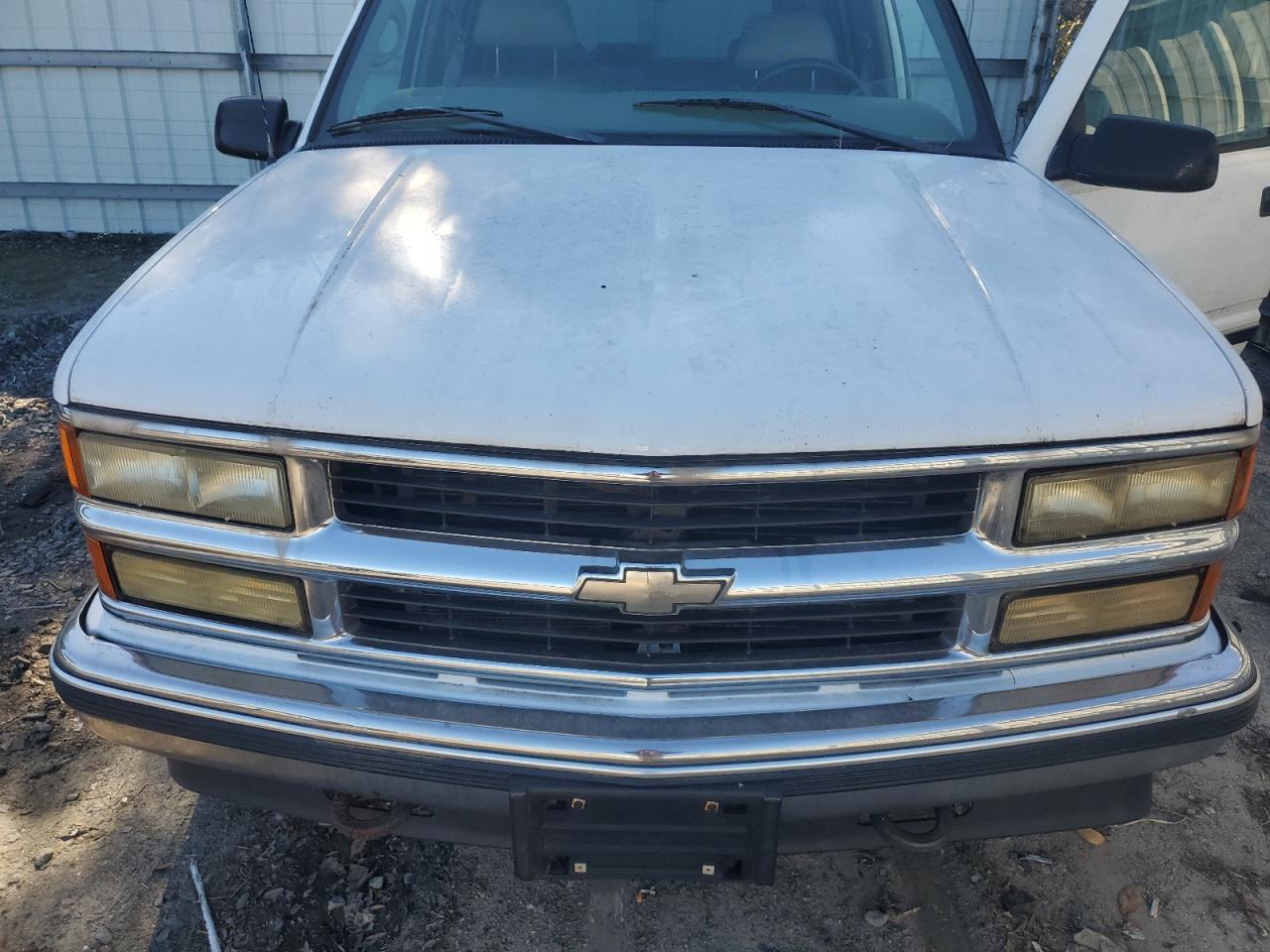 1998 Chevrolet Tahoe K1500 VIN: 1GNEK13R1WJ337920 Lot: 87157844