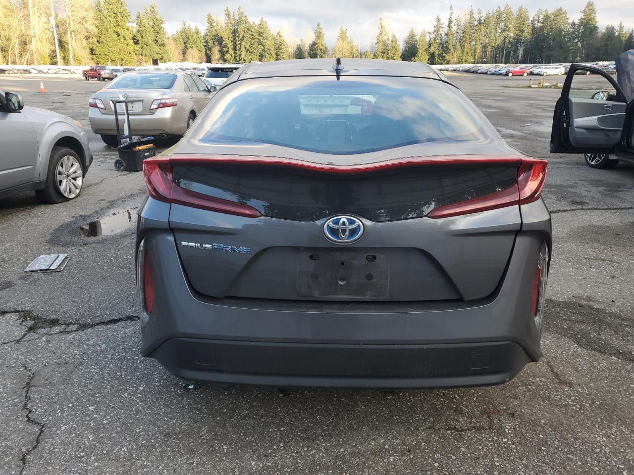 2017 Toyota Prius - Image 6