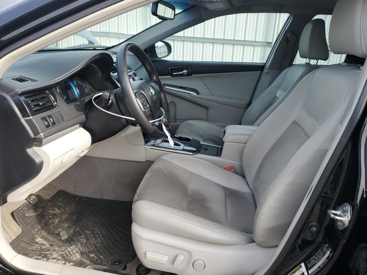 2013 Toyota Camry - Image 7