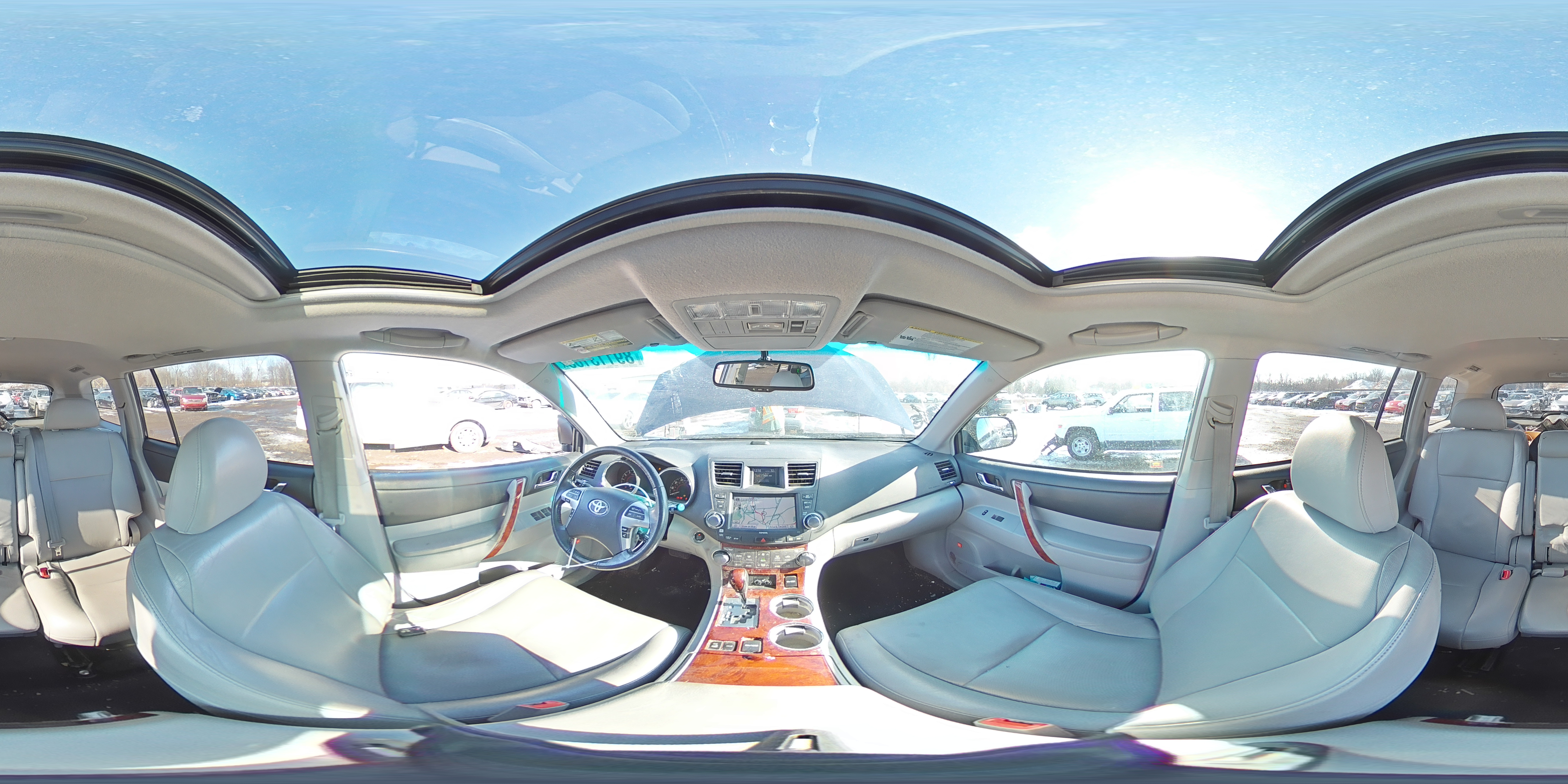 2011 Toyota Highlander - Image 13