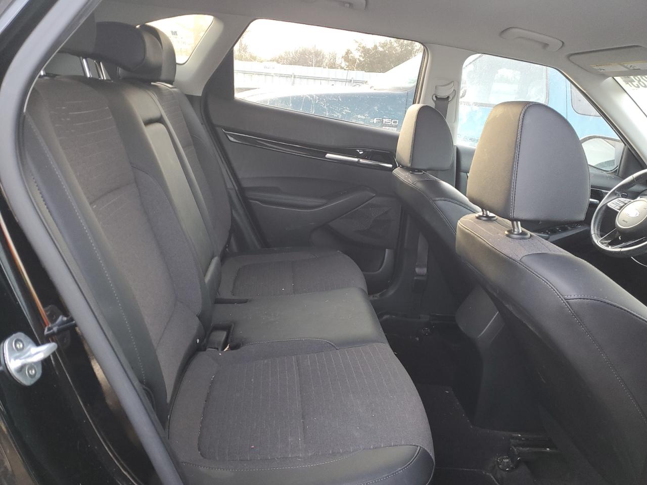 2021 Kia Seltos - Image 11