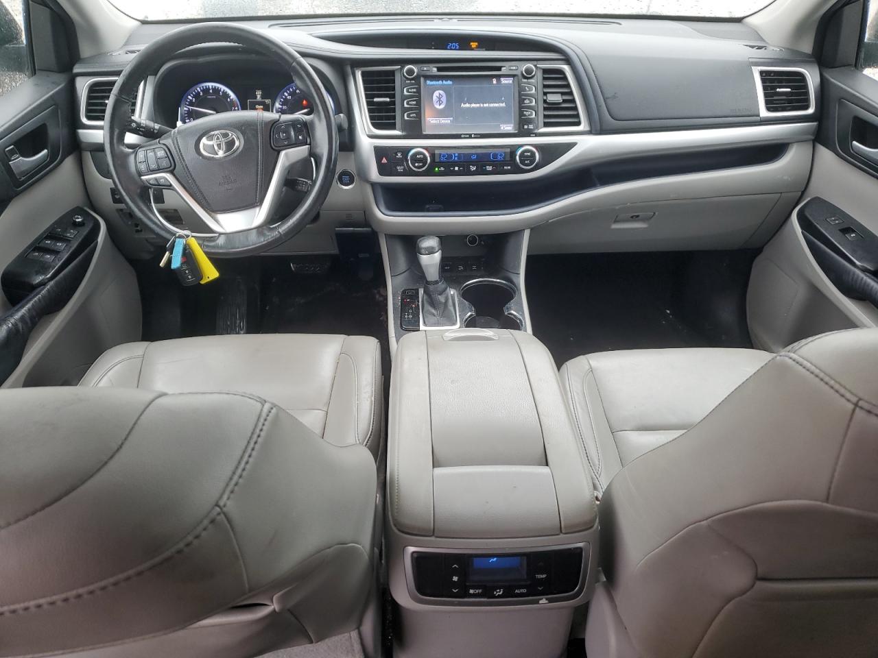2015 Toyota Highlander - Image 8