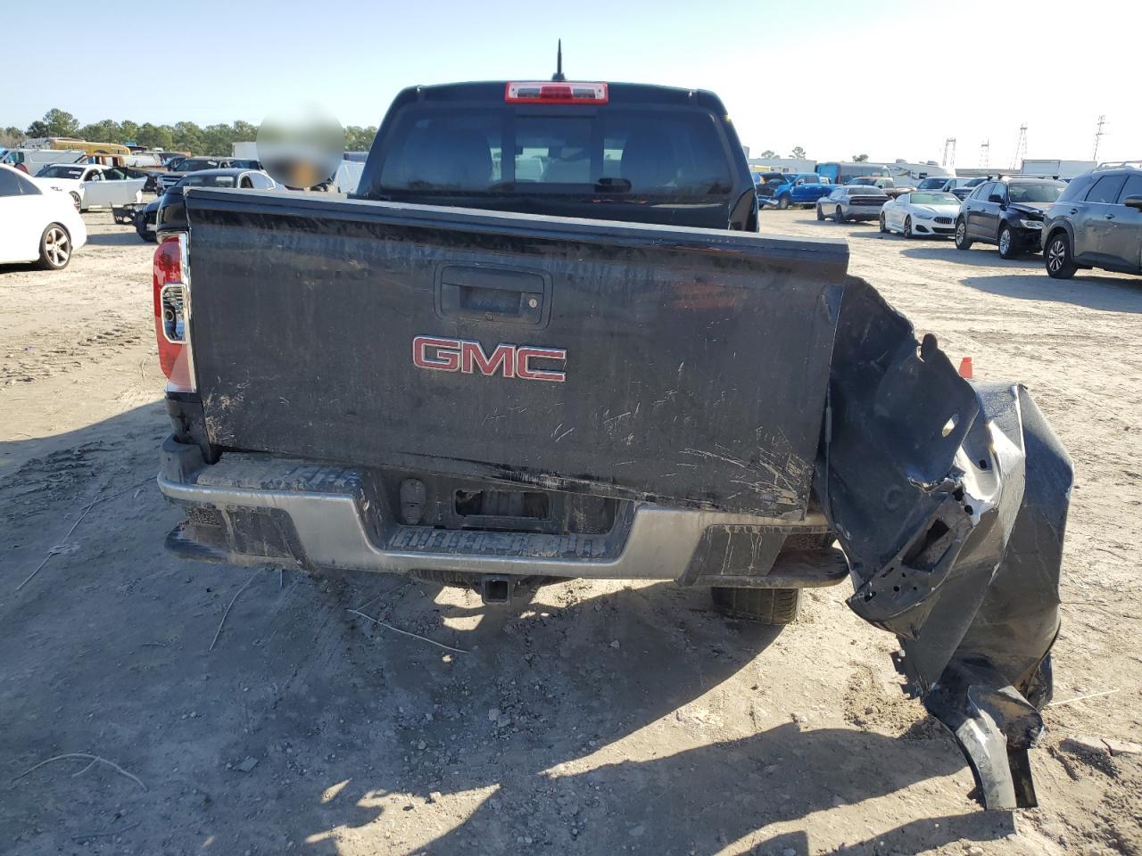2018 GMC Canyon - Image 6