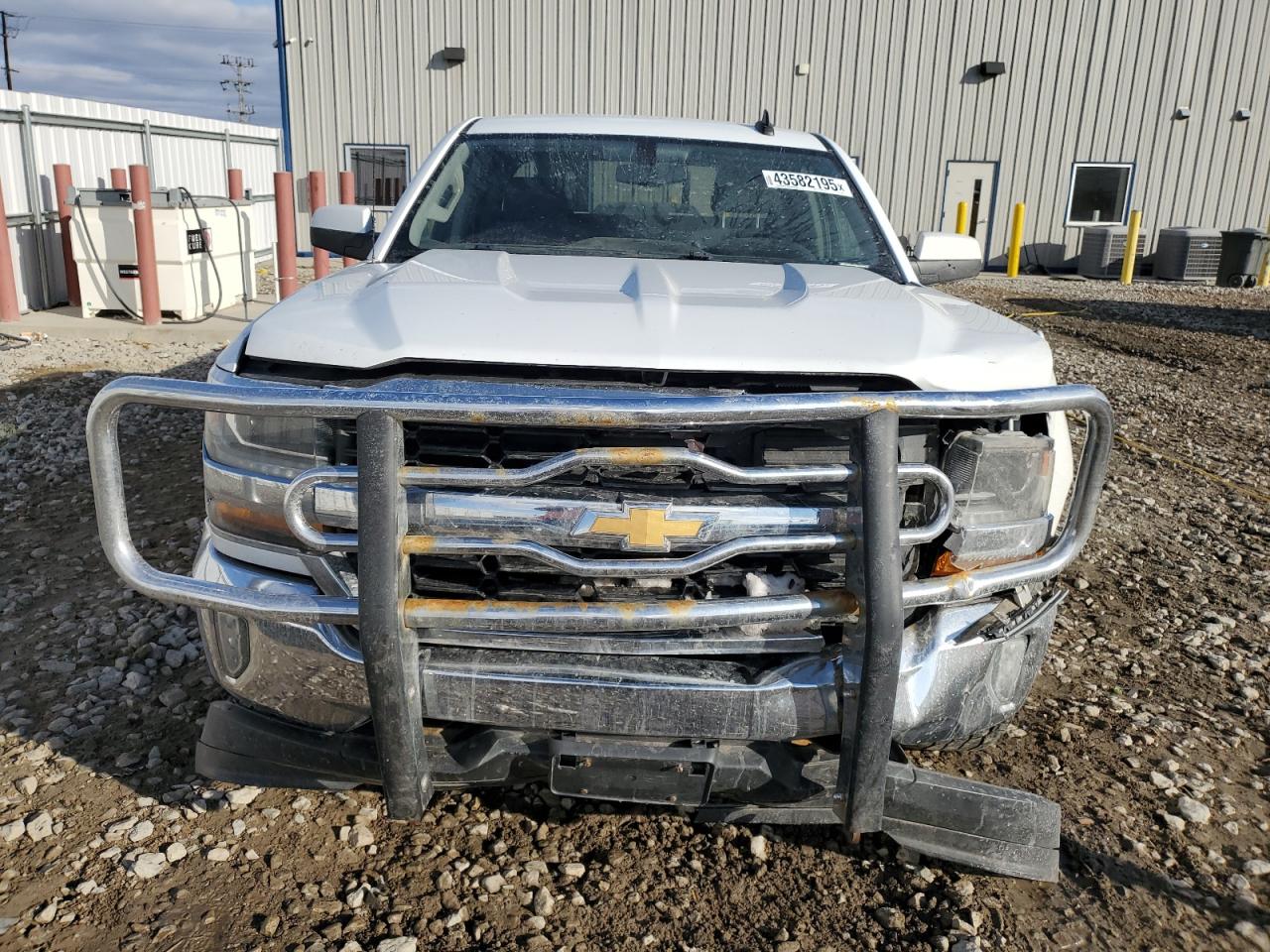 2017 Chevrolet Silverado - Image 5