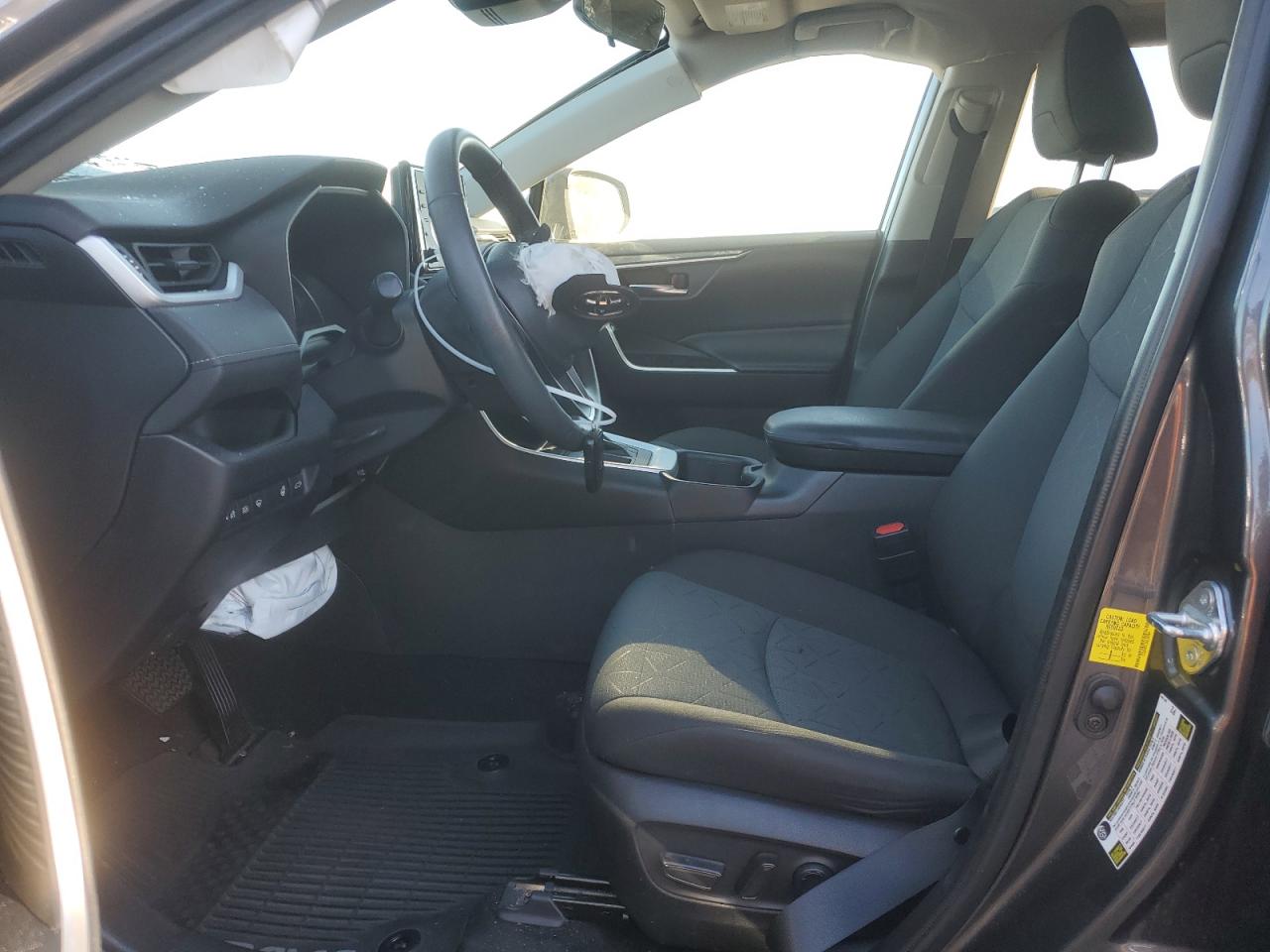 2022 Toyota RAV 4 - Image 7