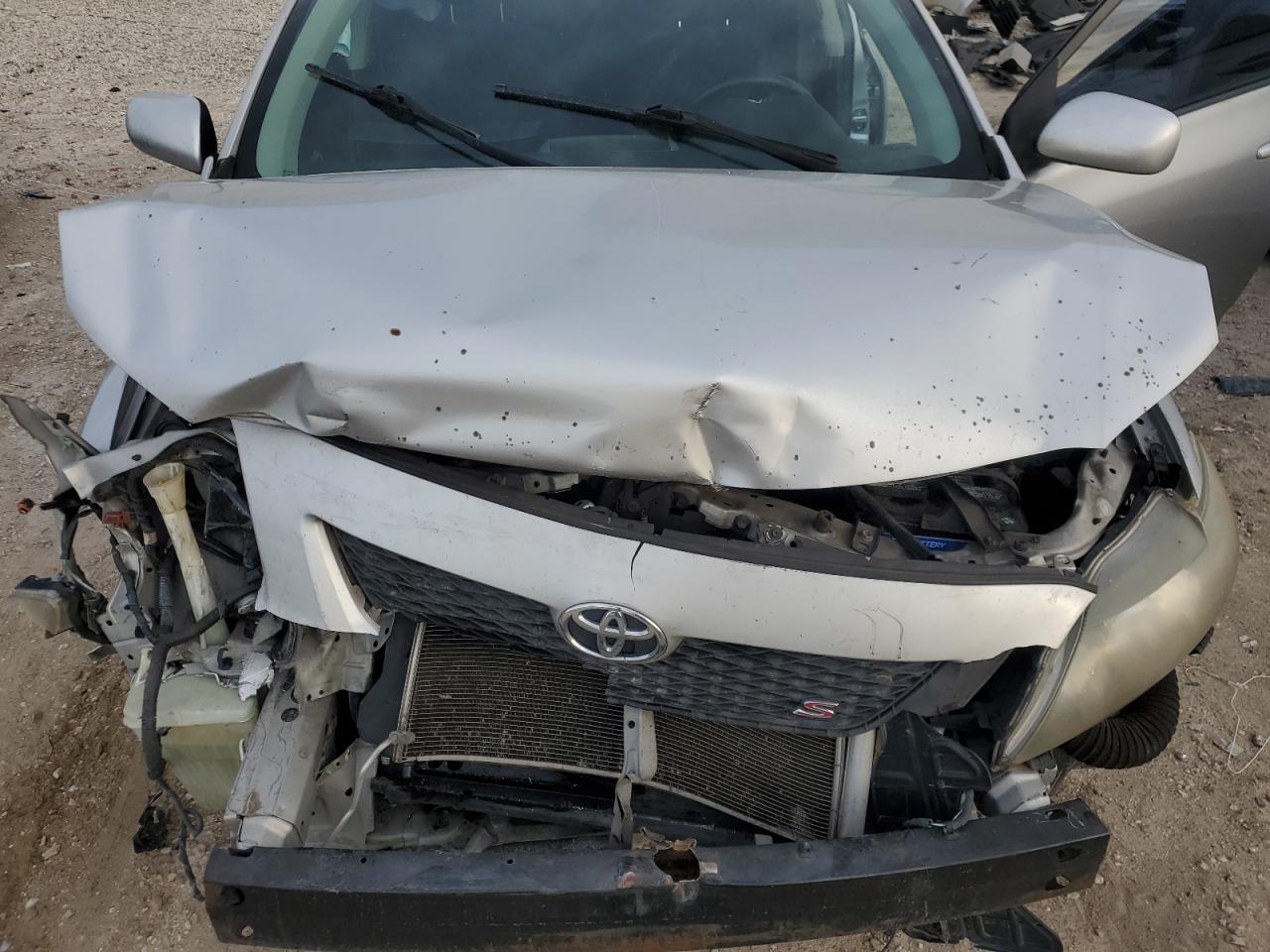 2010 Toyota Corolla - Image 11