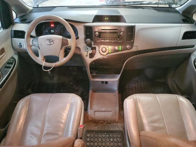 2012 TOYOTA SIENNA 