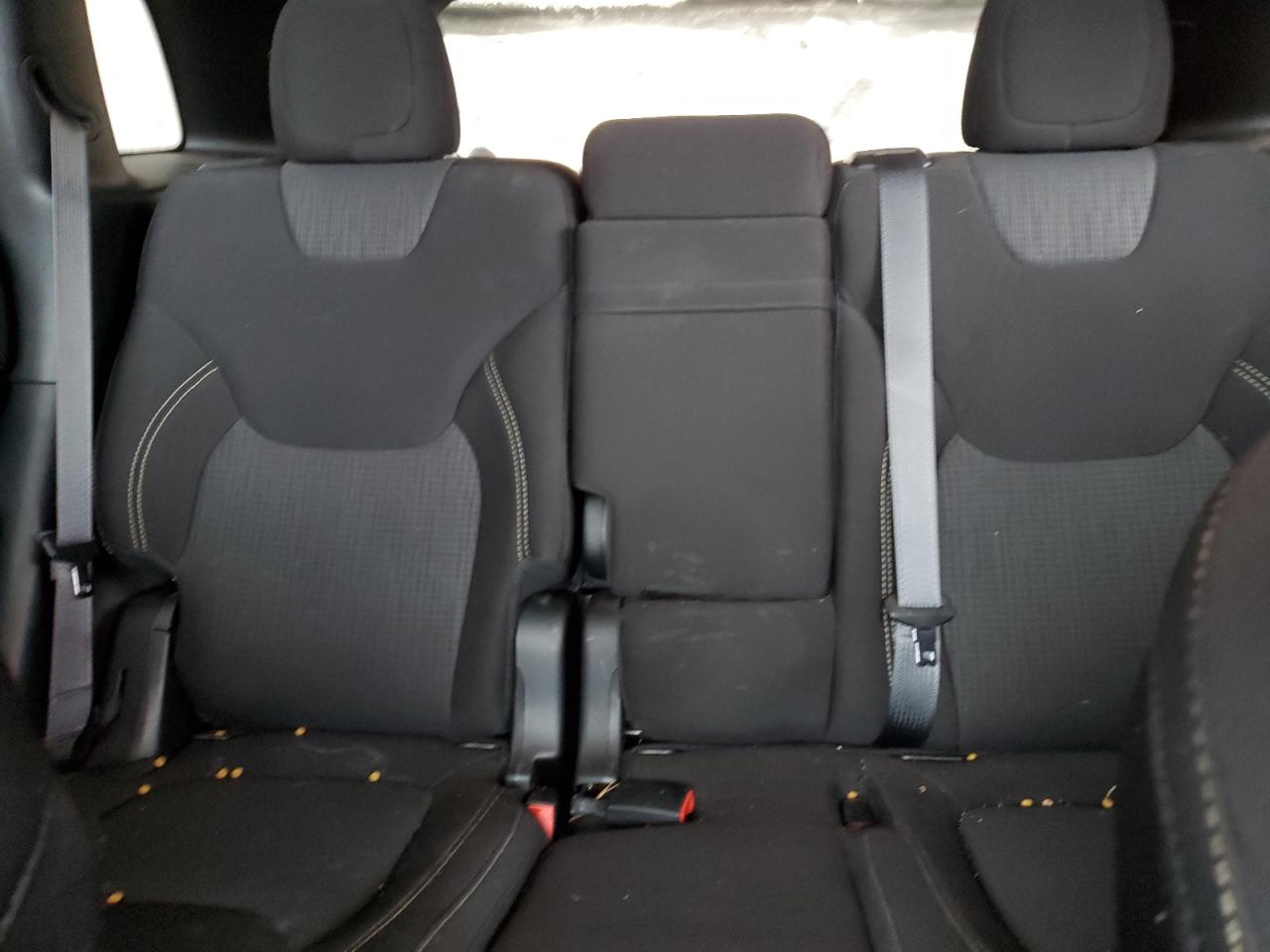2015 Jeep Grand Cherokee - Image 10