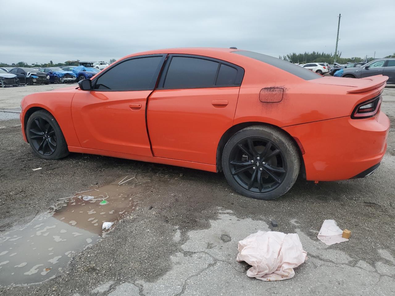 2018 Dodge Charger - Image 2