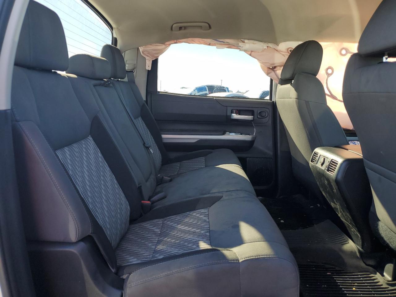 2021 Toyota Tundra - Image 10