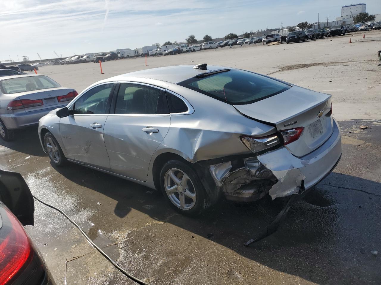 2017 Chevrolet Malibu - Image 2