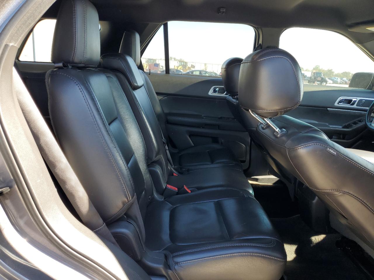 2013 Ford Explorer - Image 11
