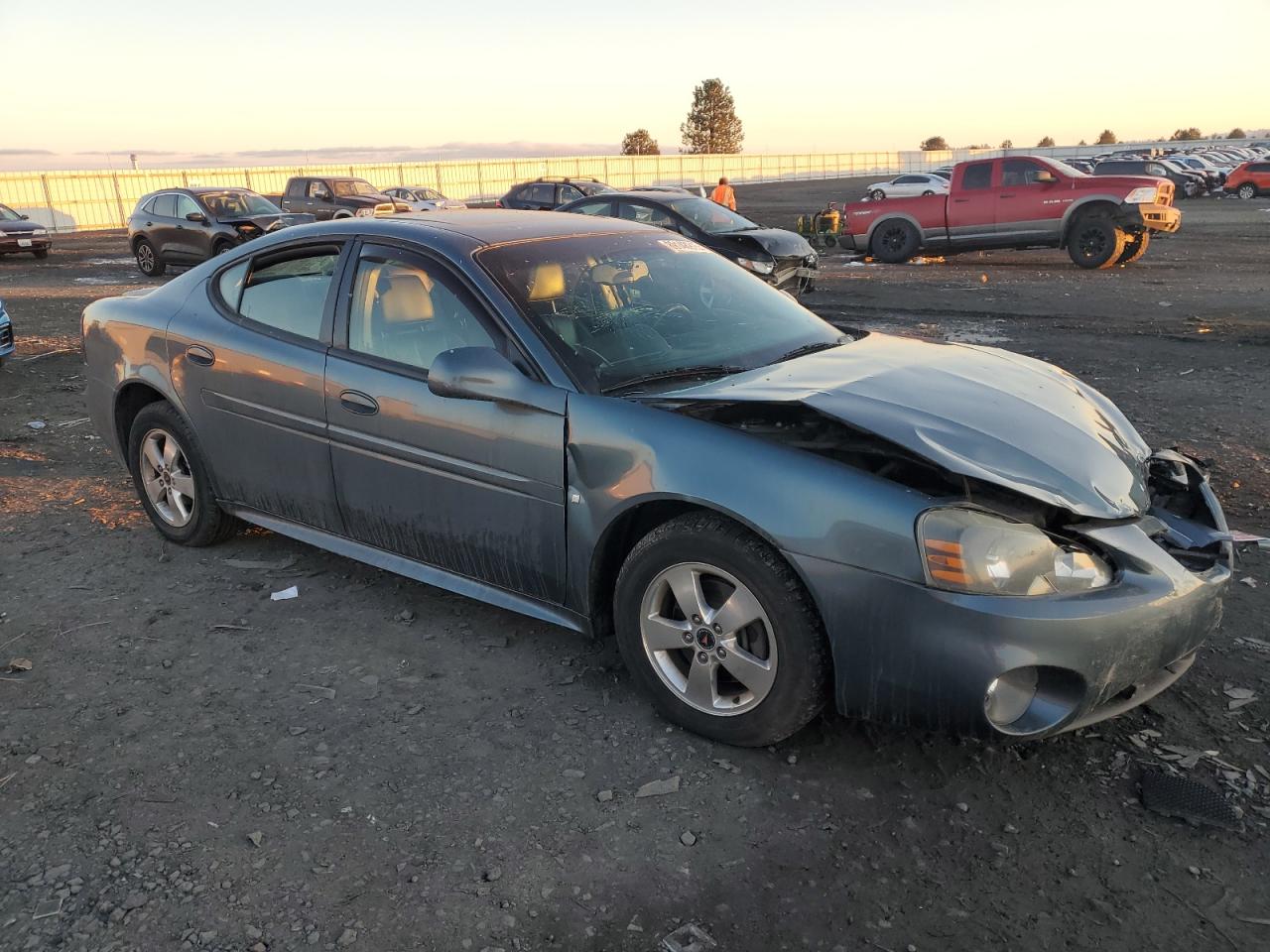 2006 Pontiac Grand Prix - Image 4