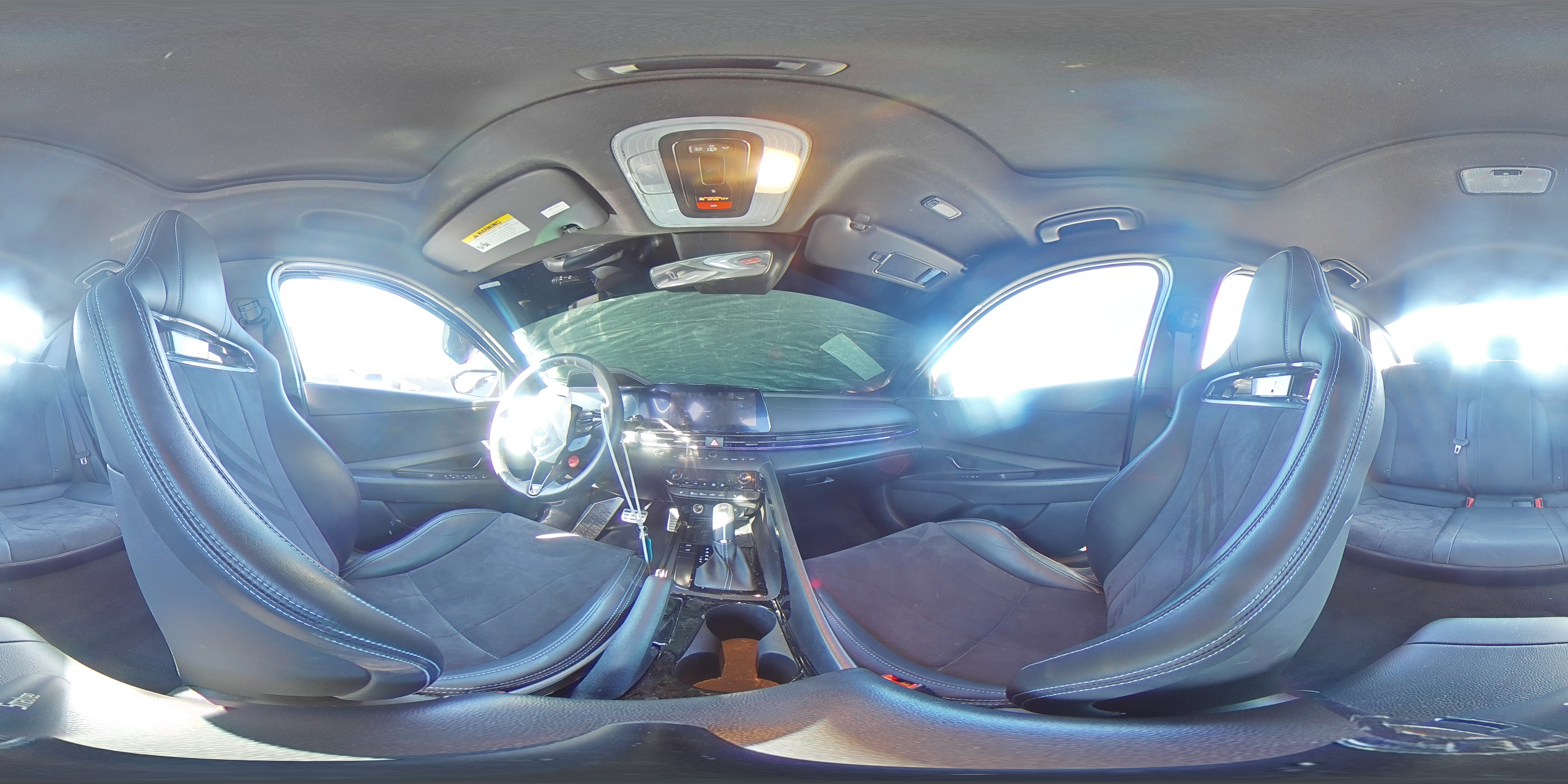 2022 Hyundai Elantra - Image 15