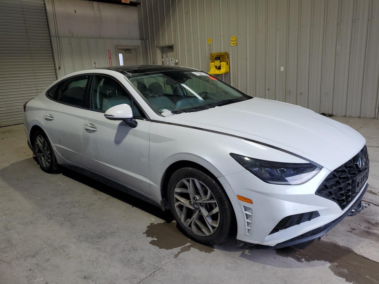 2021 Hyundai Sonata - Image 4