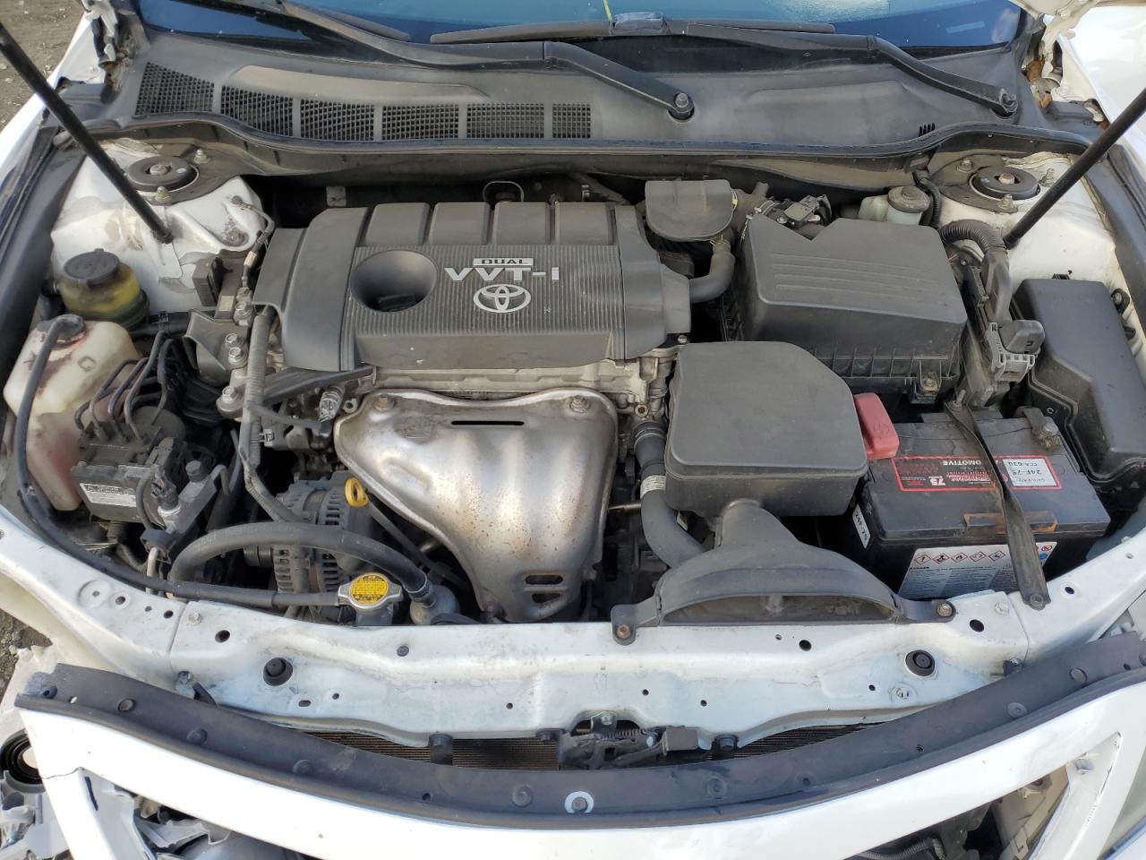 2010 Toyota Camry - Image 11