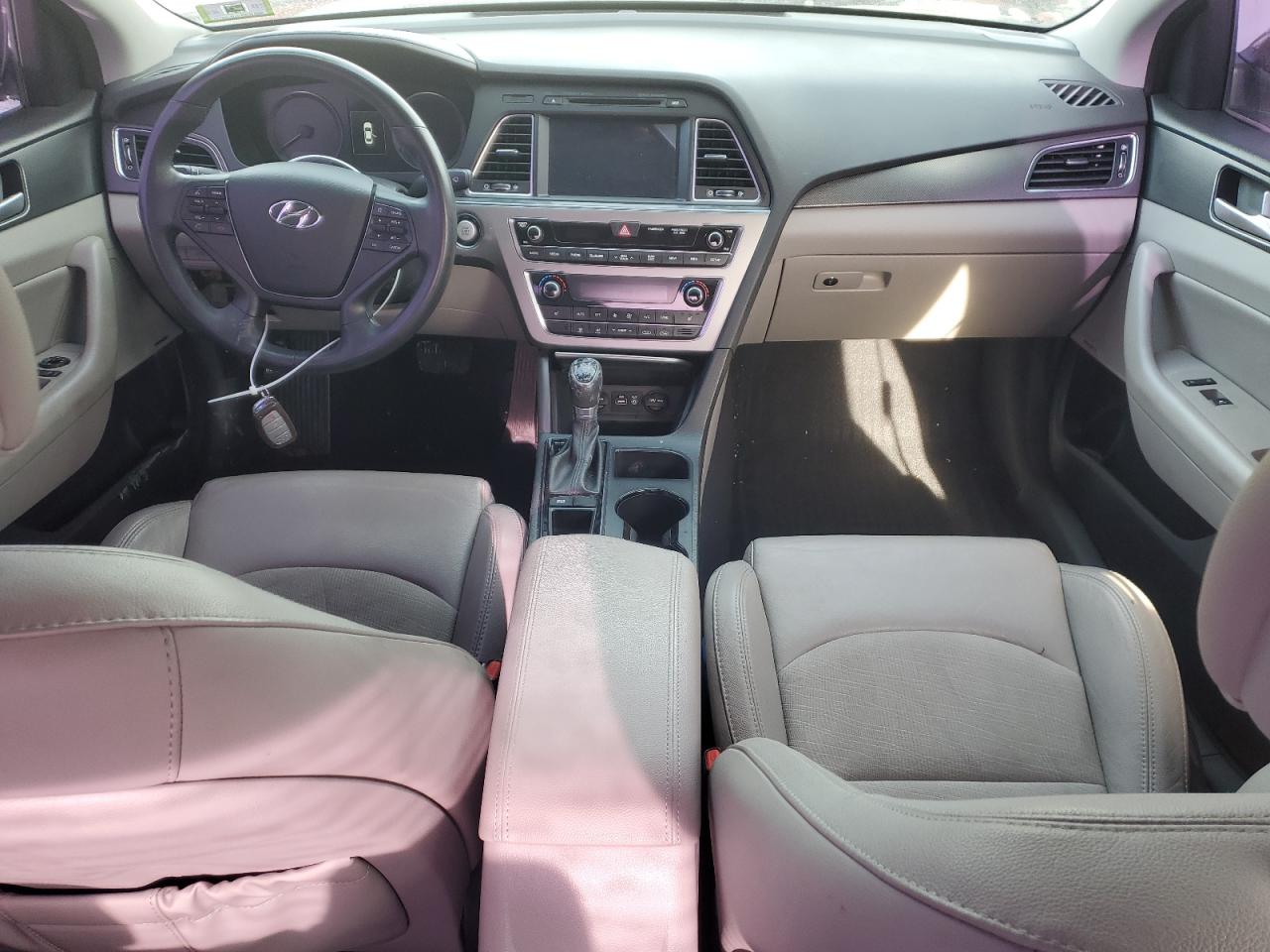 2015 Hyundai Sonata - Image 8