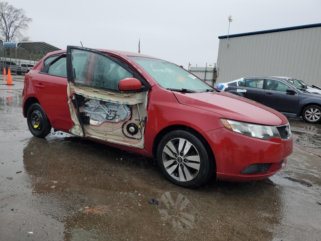 2013 Kia Forte - Image 4