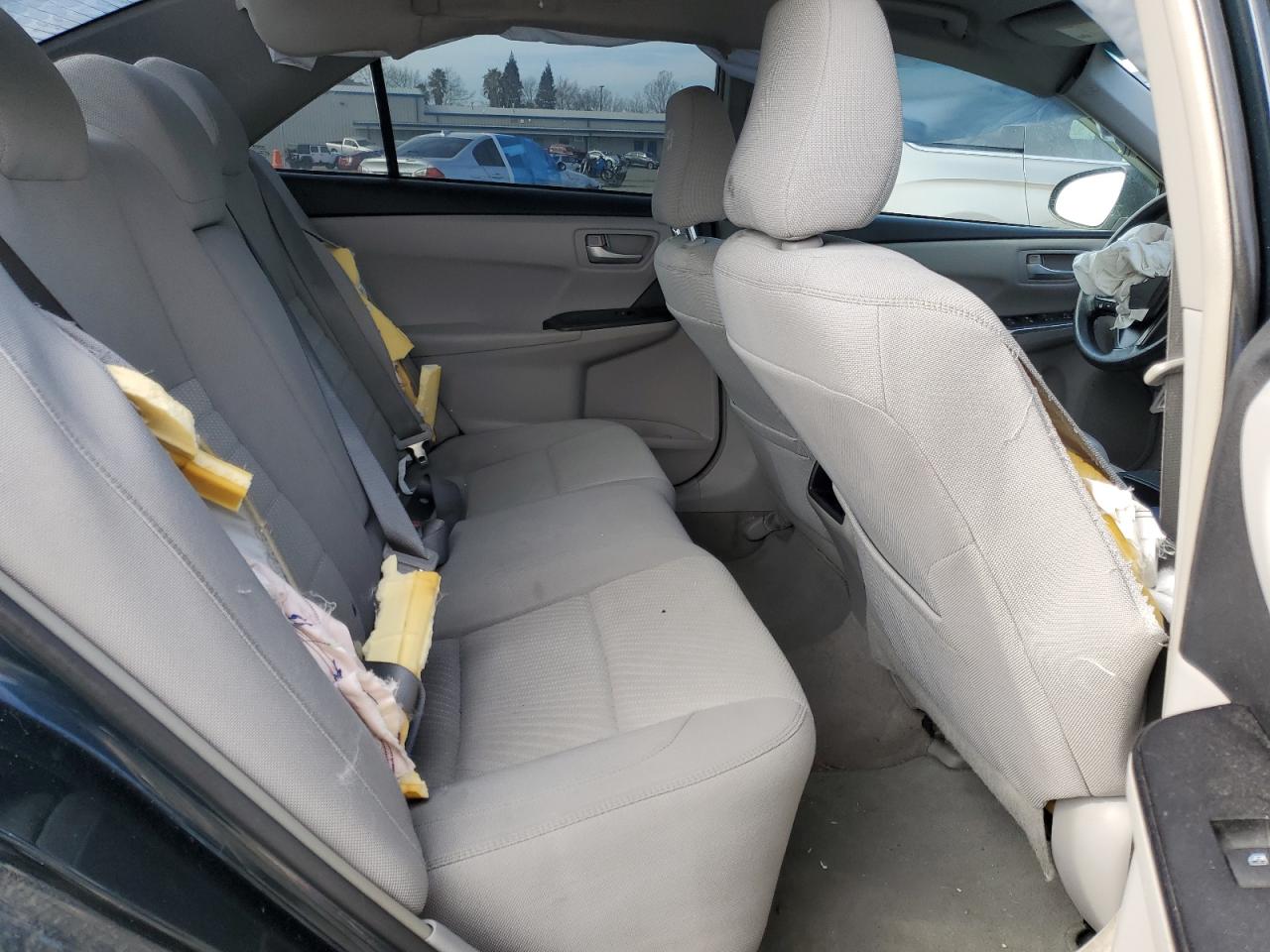2016 Toyota Camry - Image 10