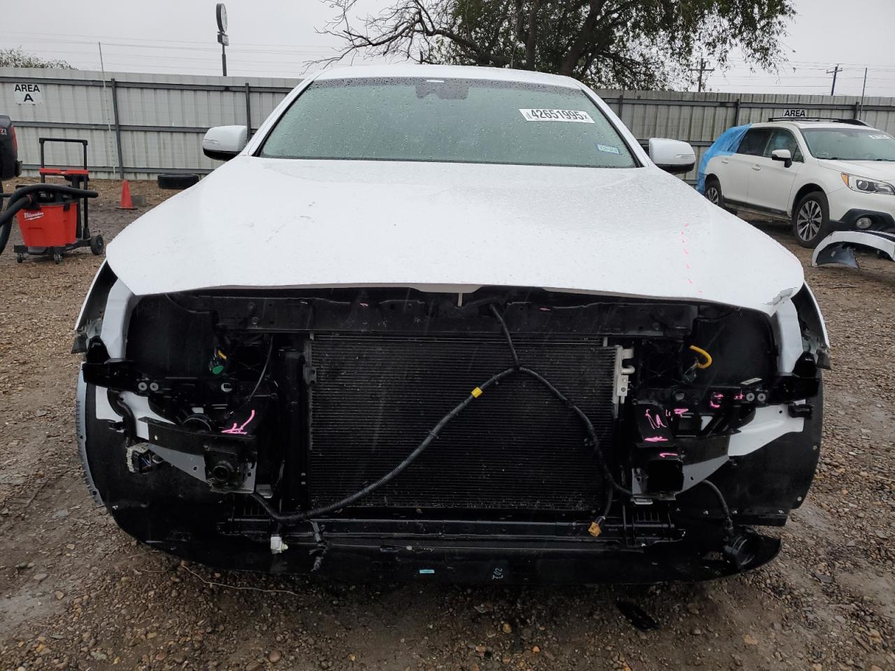 2019 Genesis G80 - Image 5