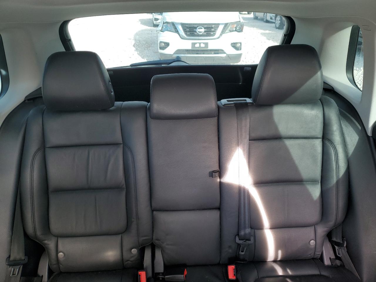 2017 Volkswagen Tiguan - Image 10