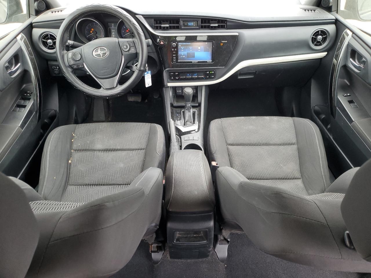 2016 Scion iM - Image 8