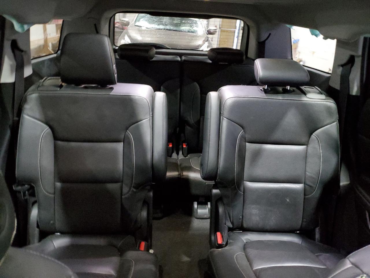 2017 GMC Acadia - Image 10