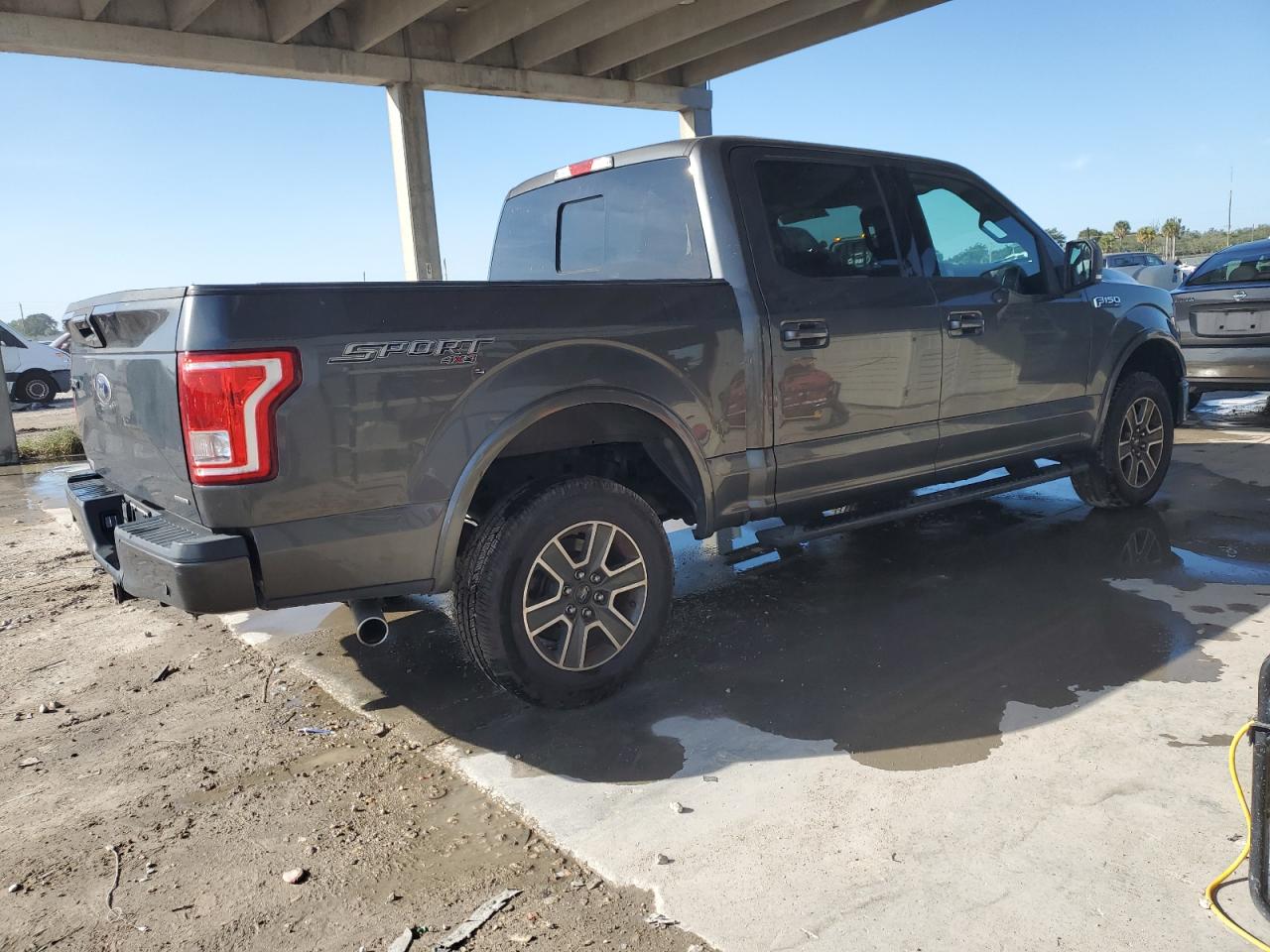 VIN 1FTEW1EF5GFB75889 2016 FORD F-150 no.3