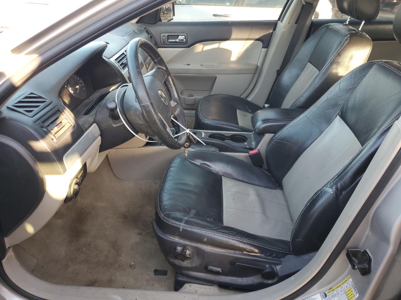 2008 Mercury Milan - Image 7