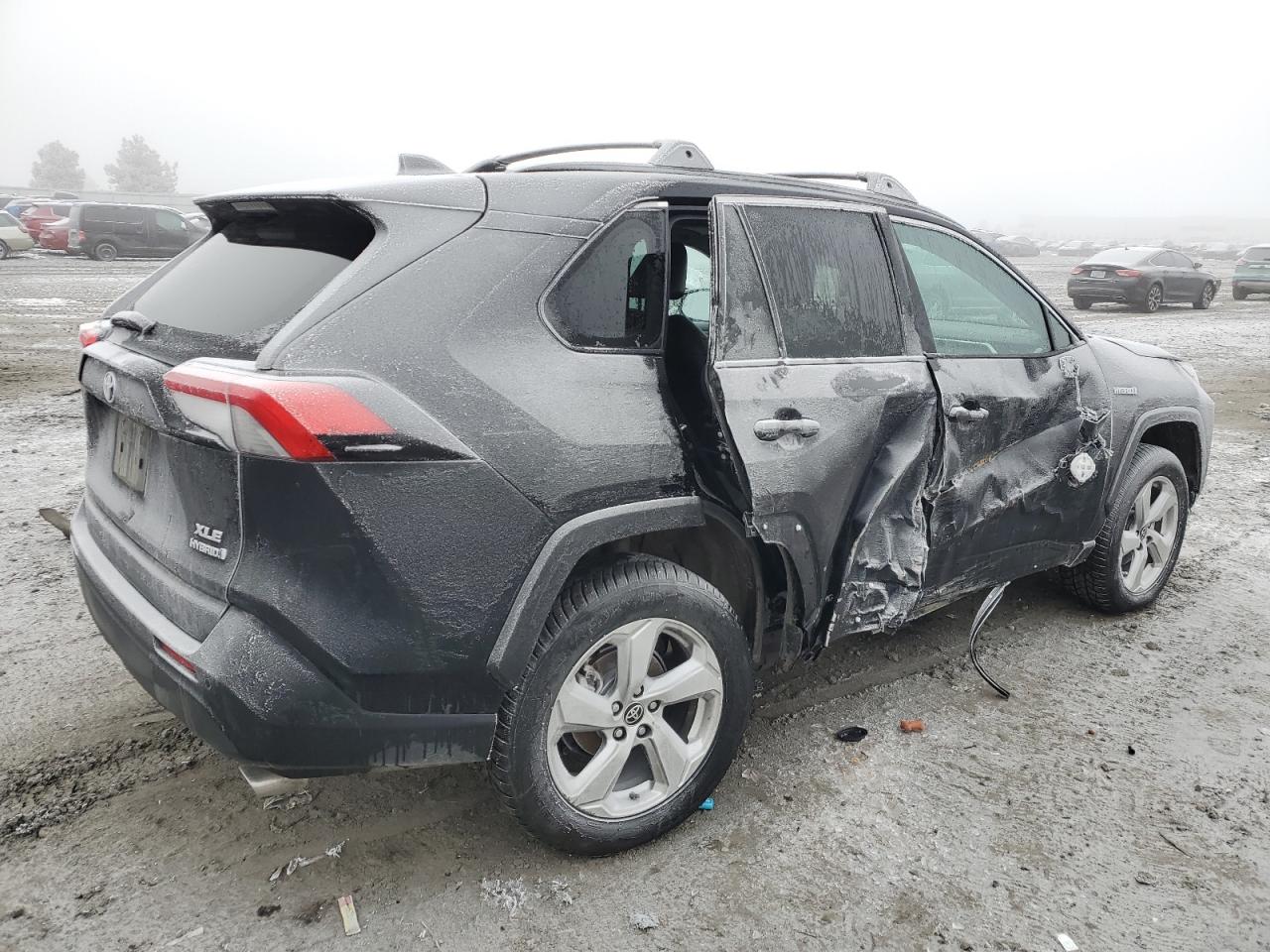 2021 Toyota RAV 4 - Image 3