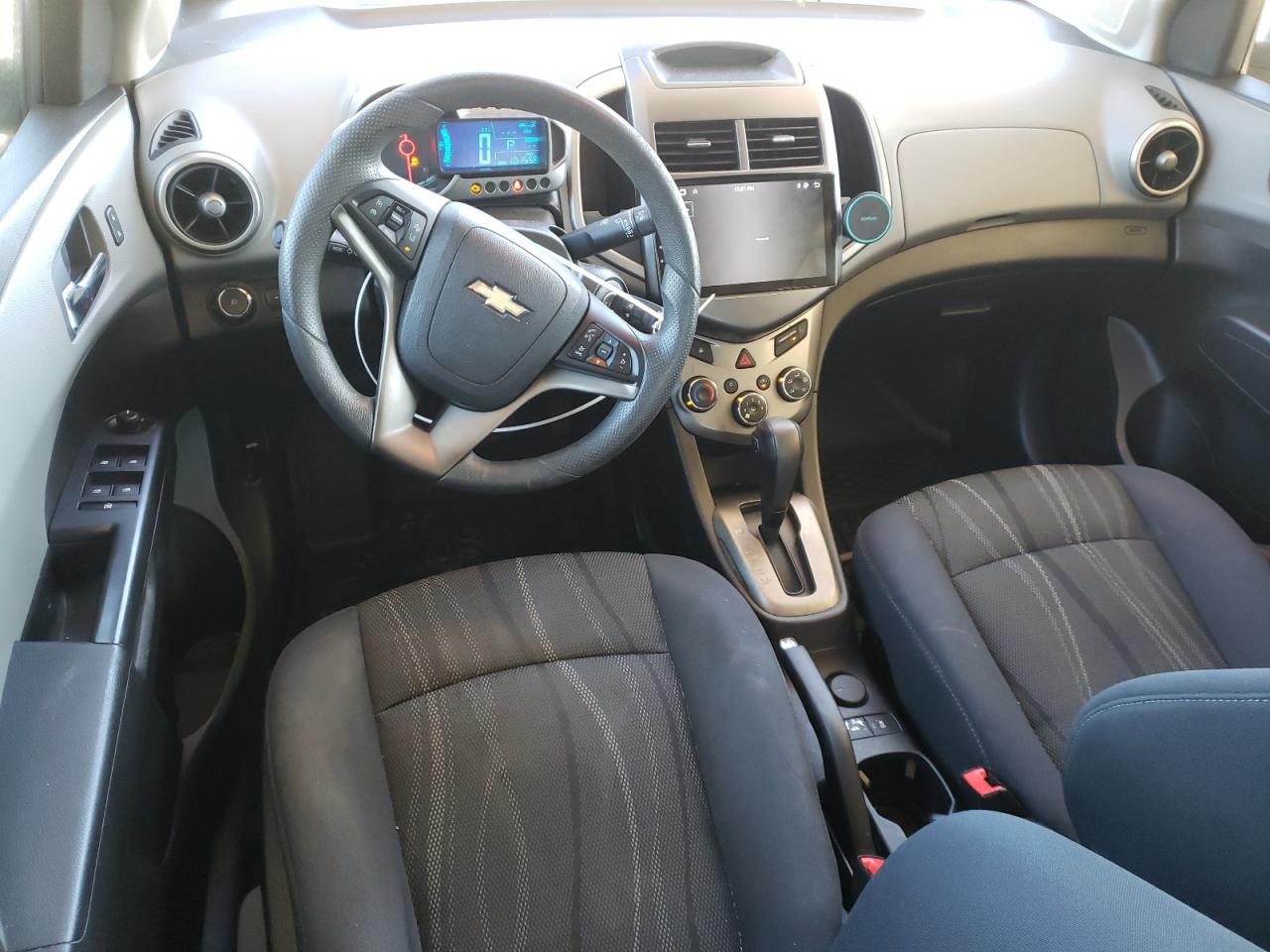 2016 Chevrolet Sonic - Image 8