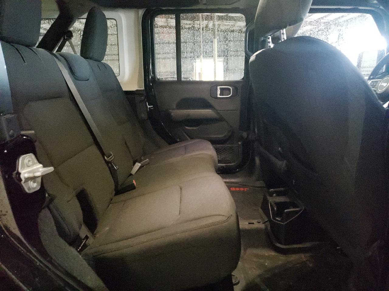 2019 Jeep Wrangler - Image 11