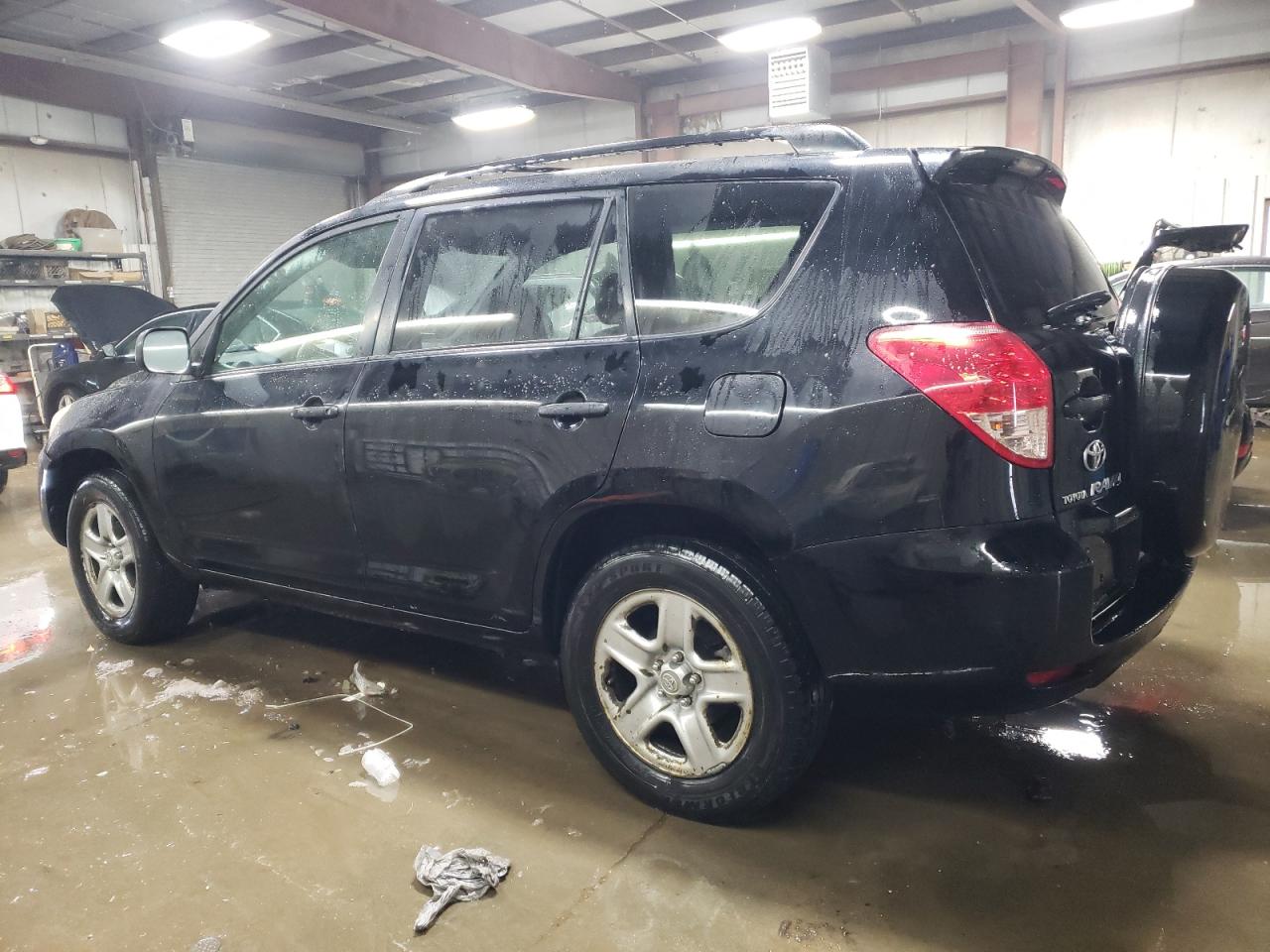 2007 Toyota RAV 4 - Image 2