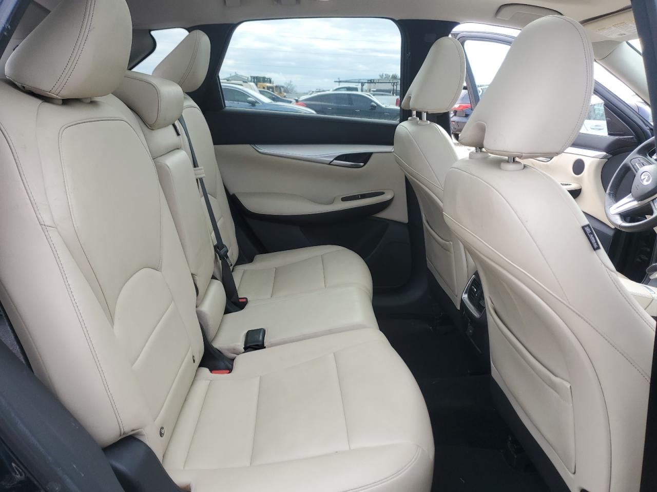 2019 Infiniti QX50 - Image 11