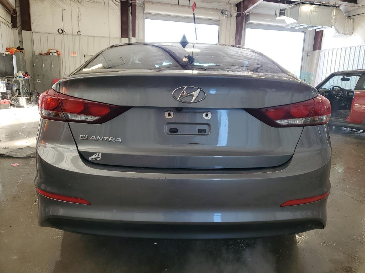 2018 Hyundai Elantra - Image 6