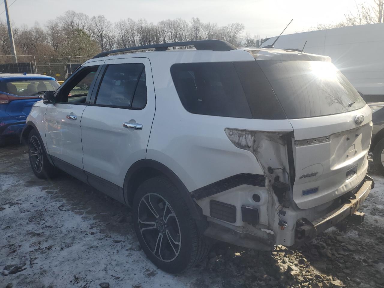 2014 Ford Explorer - Image 2