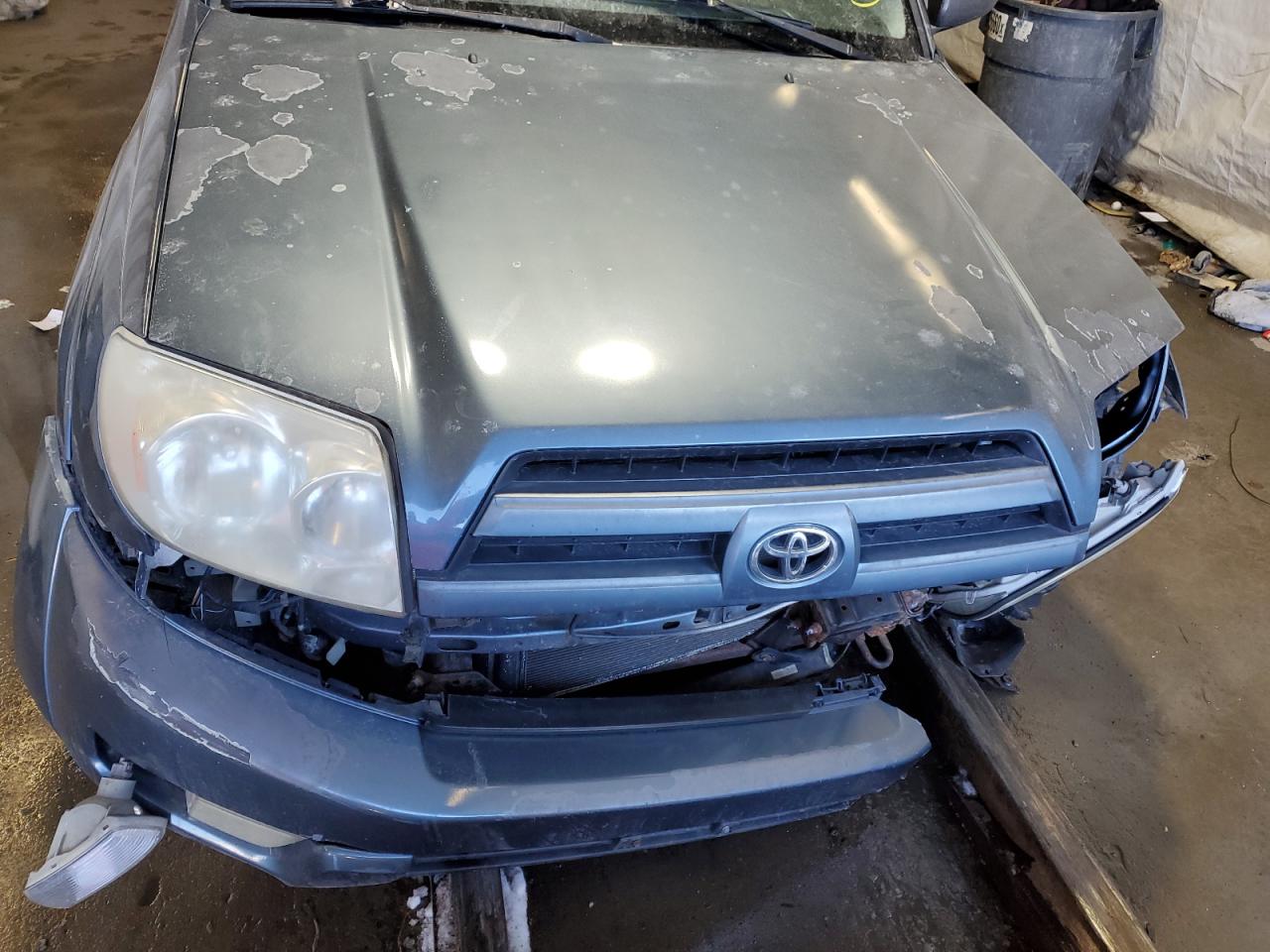2004 Toyota 4Runner - Image 12