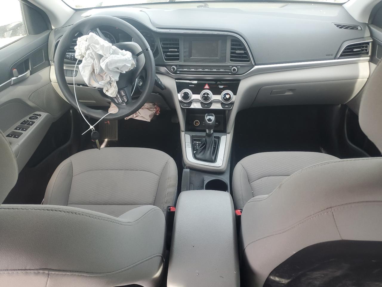 2019 Hyundai Elantra Se VIN: 5NPD74LF4KH438353 Lot: 43081575