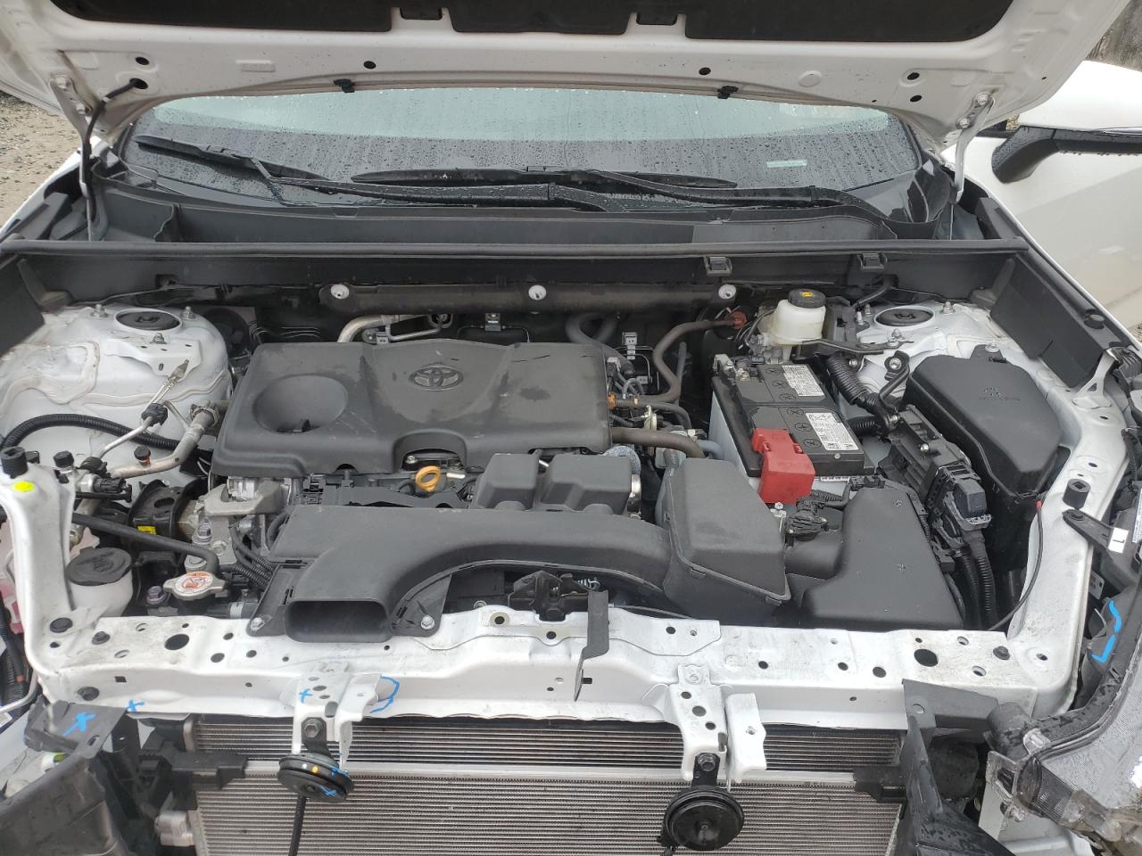 2024 Toyota RAV 4 - Image 14