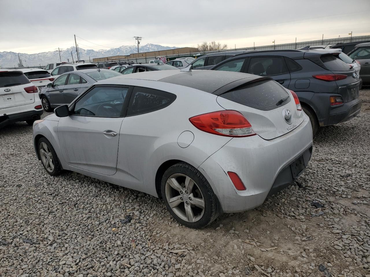 2012 Hyundai Veloster - Image 2