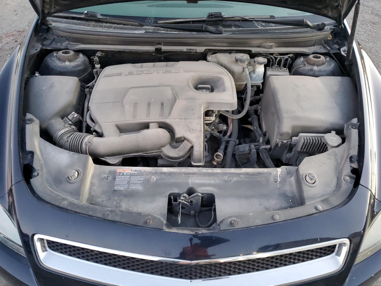 2011 Chevrolet Malibu - Image 11