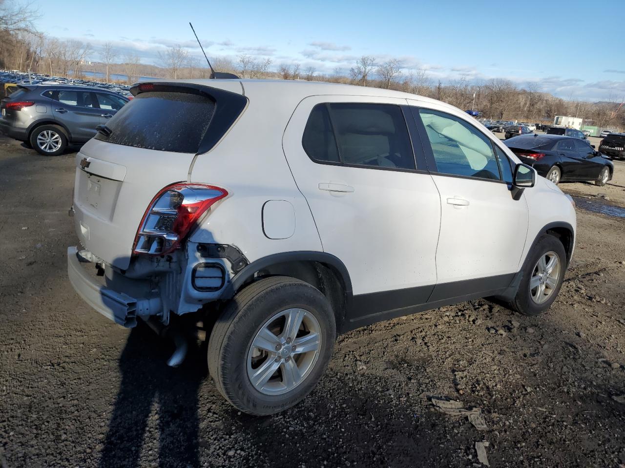 2020 Chevrolet Trax - Image 3