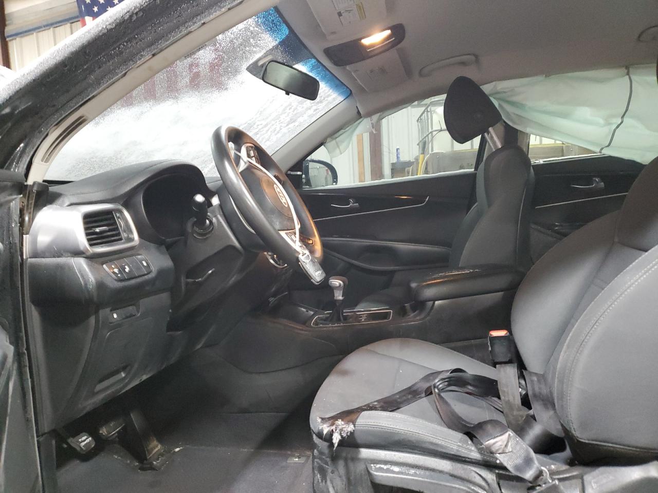 2019 Kia Sorento - Image 7