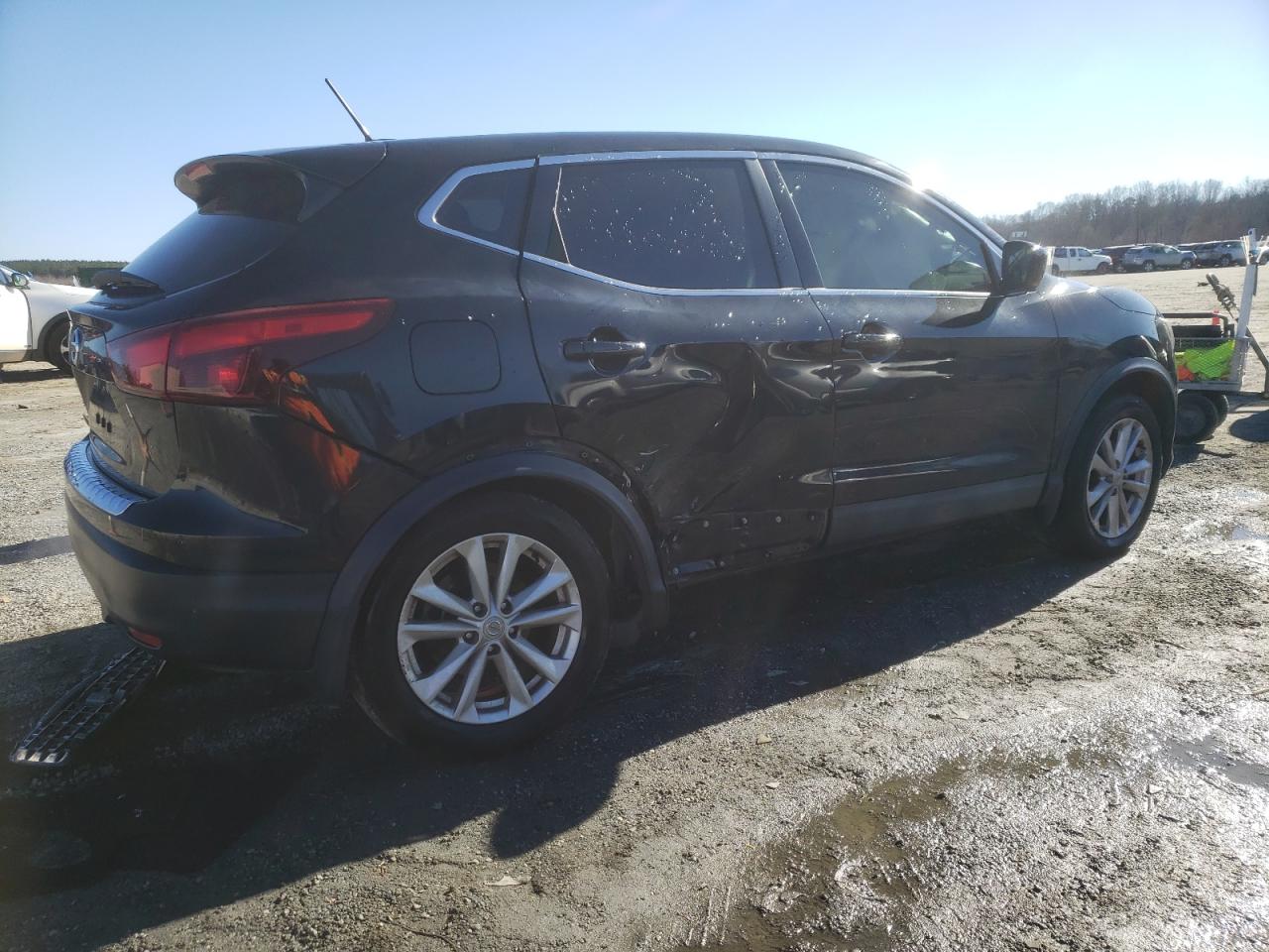 JN1BJ1CP1HW025909 NISSAN ROGUE 2017