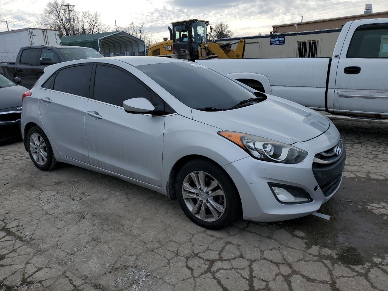 2013 Hyundai Elantra - Image 4