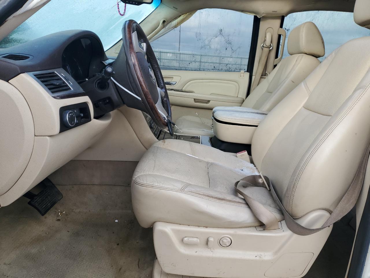 2007 Cadillac Escalade - Image 7