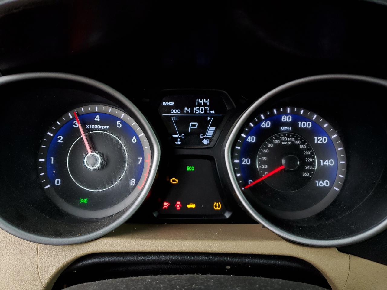 2013 Hyundai Elantra - Image 9