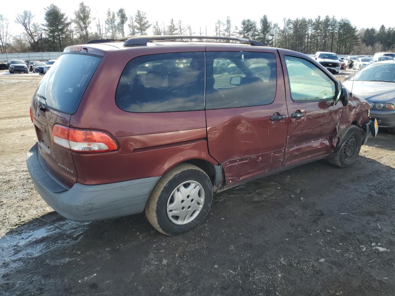 2002 Toyota Sienna - Image 3