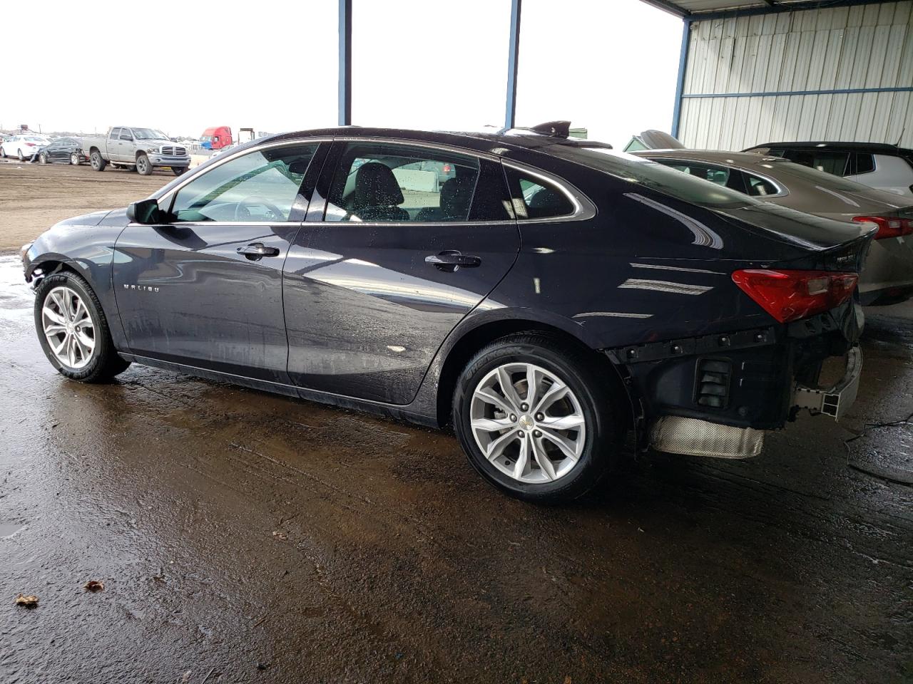 2023 Chevrolet Malibu - Image 2